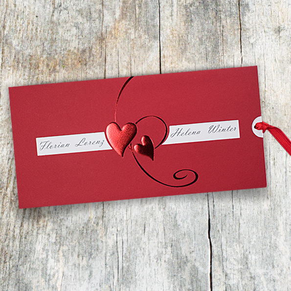 Rote Einladungskarten zur Hochzeit